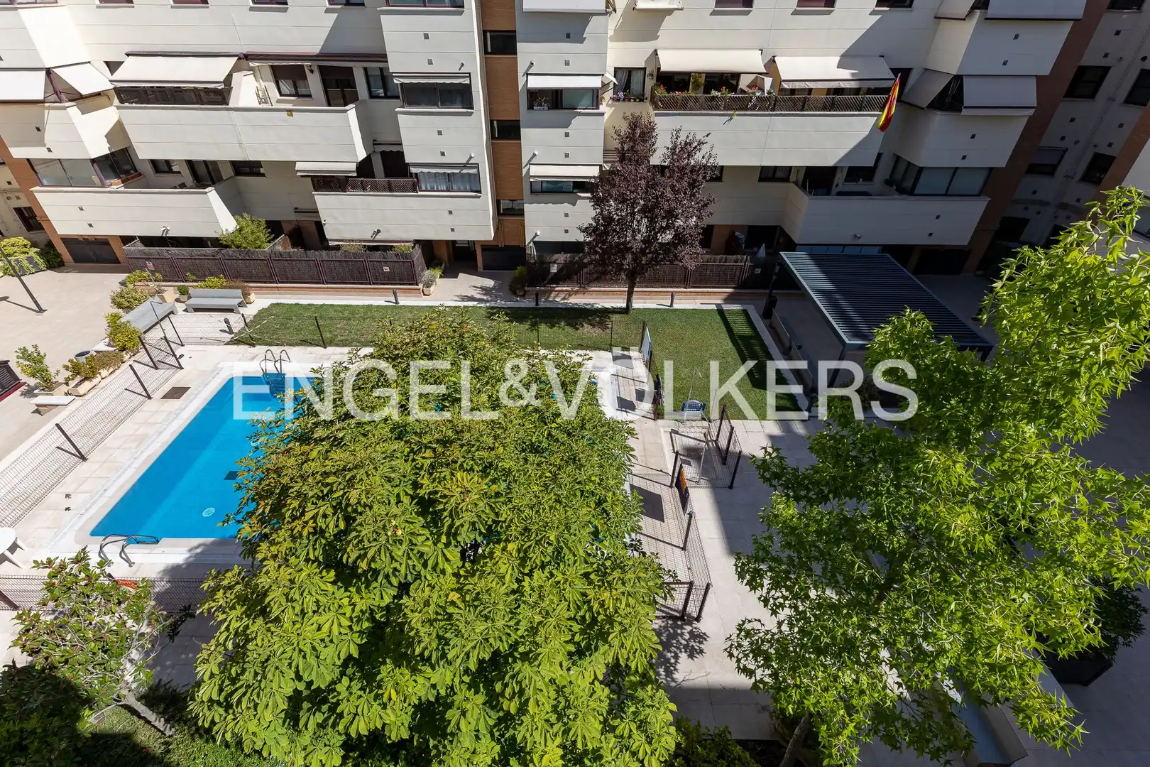 Terrassa de Dúplex de lloguer en Madrid amb Aire condicionat, Calefacció i Terrassa