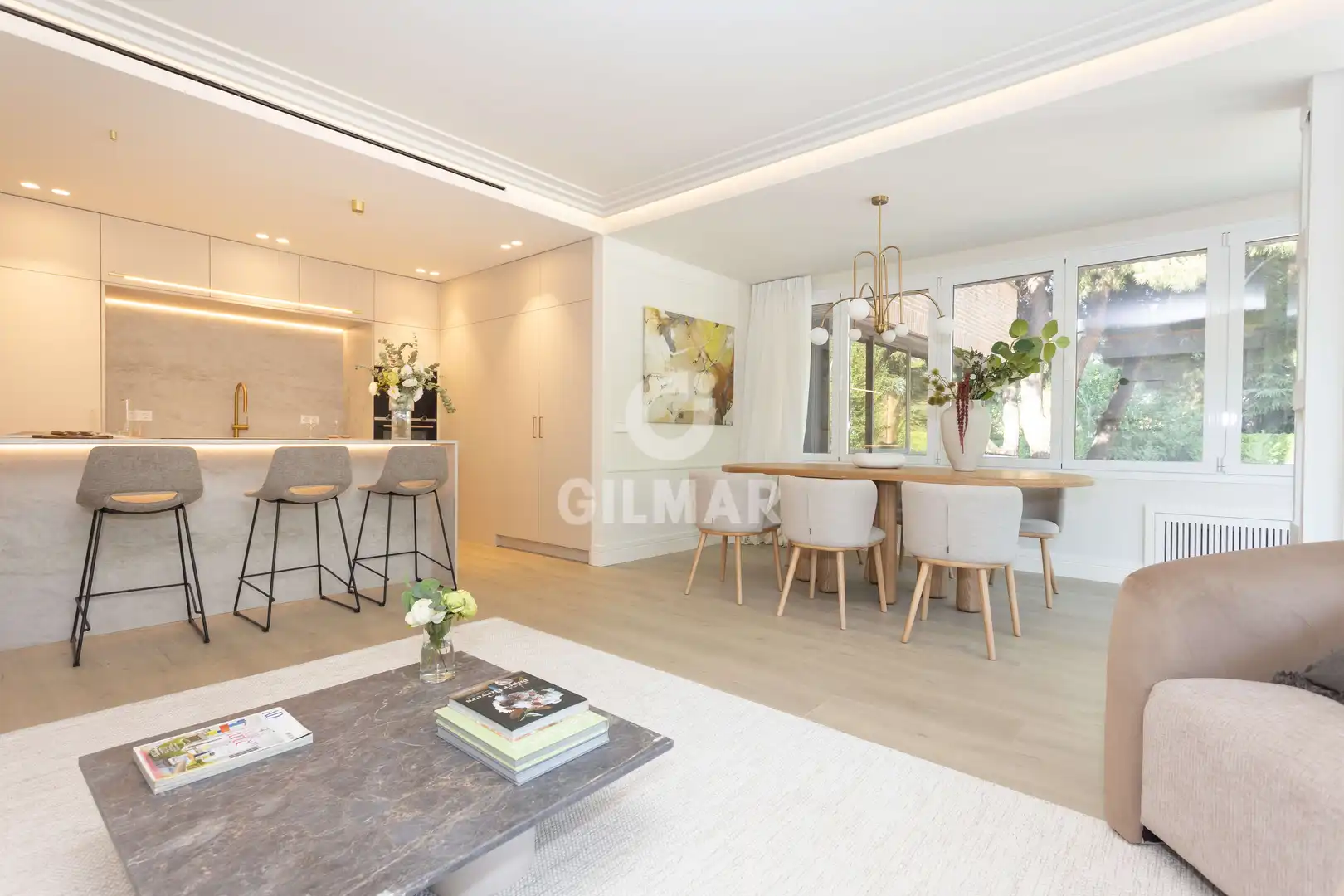 Living room of Flat for sale in Madrid  with Heating, Private garden and Storage room
