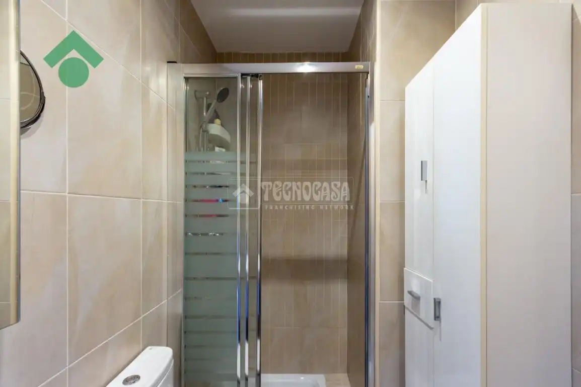 Bany de Àtic en venda en Rincón de la Victoria amb Calefacció, Terrassa i Piscina comunitària