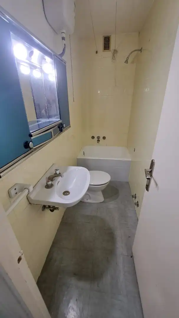 Baño de Piso en venta en Bilbao  con Calefacción y Terraza