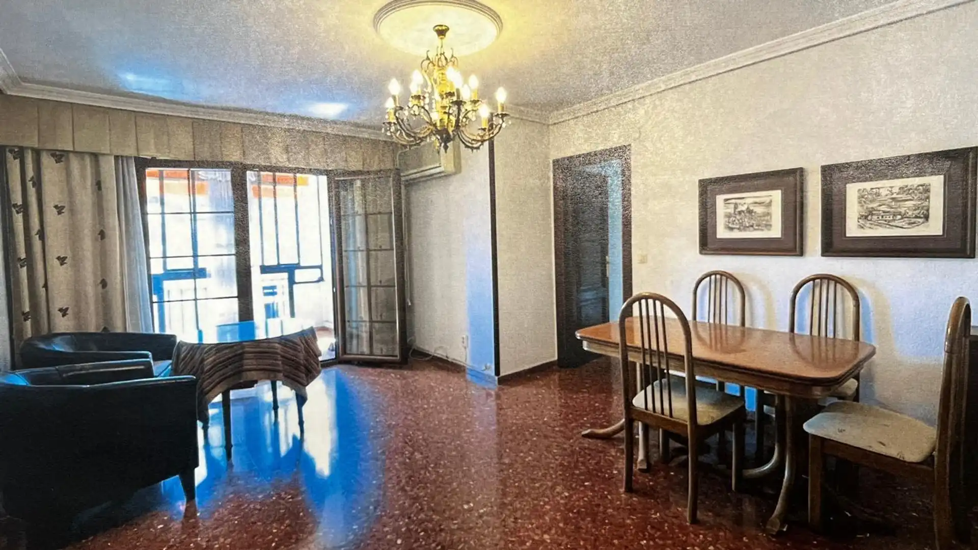 Comedor de Piso en venta en Linares con Aire acondicionado, Amueblado y Balcón