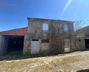 Vista exterior de Casa o xalet en venda en Aranga amb Calefacció i Traster