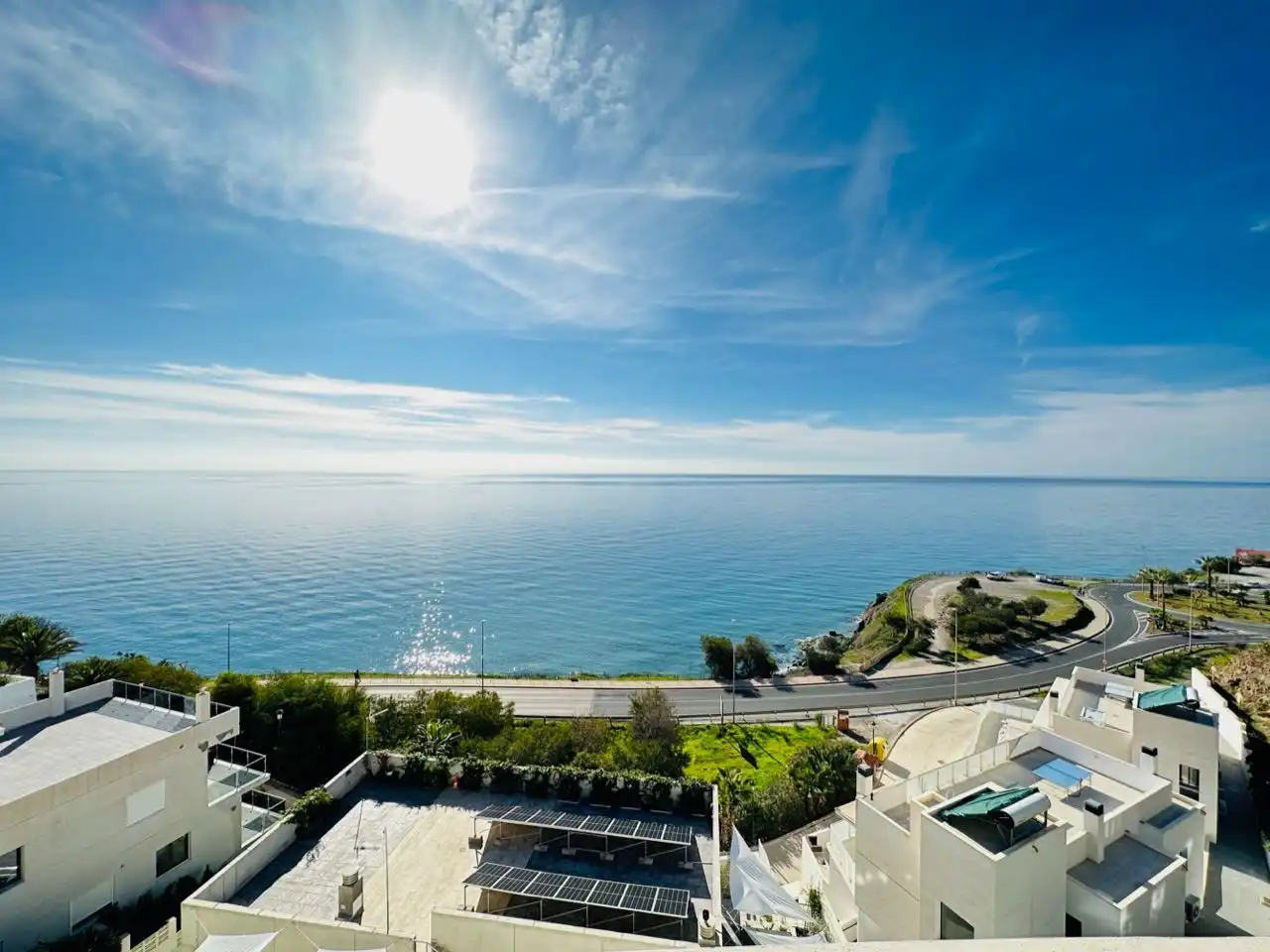 Vista exterior de Casa o xalet en venda en Nerja amb Aire condicionat, Jardí privat i Traster