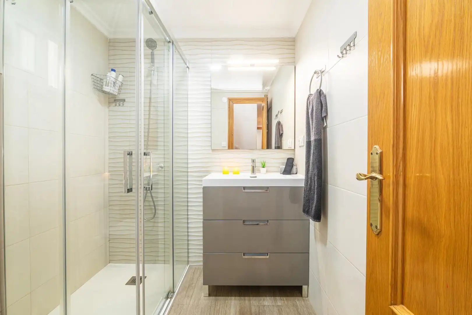 Baño de Piso en venta en Elche / Elx con Aire acondicionado y Balcón