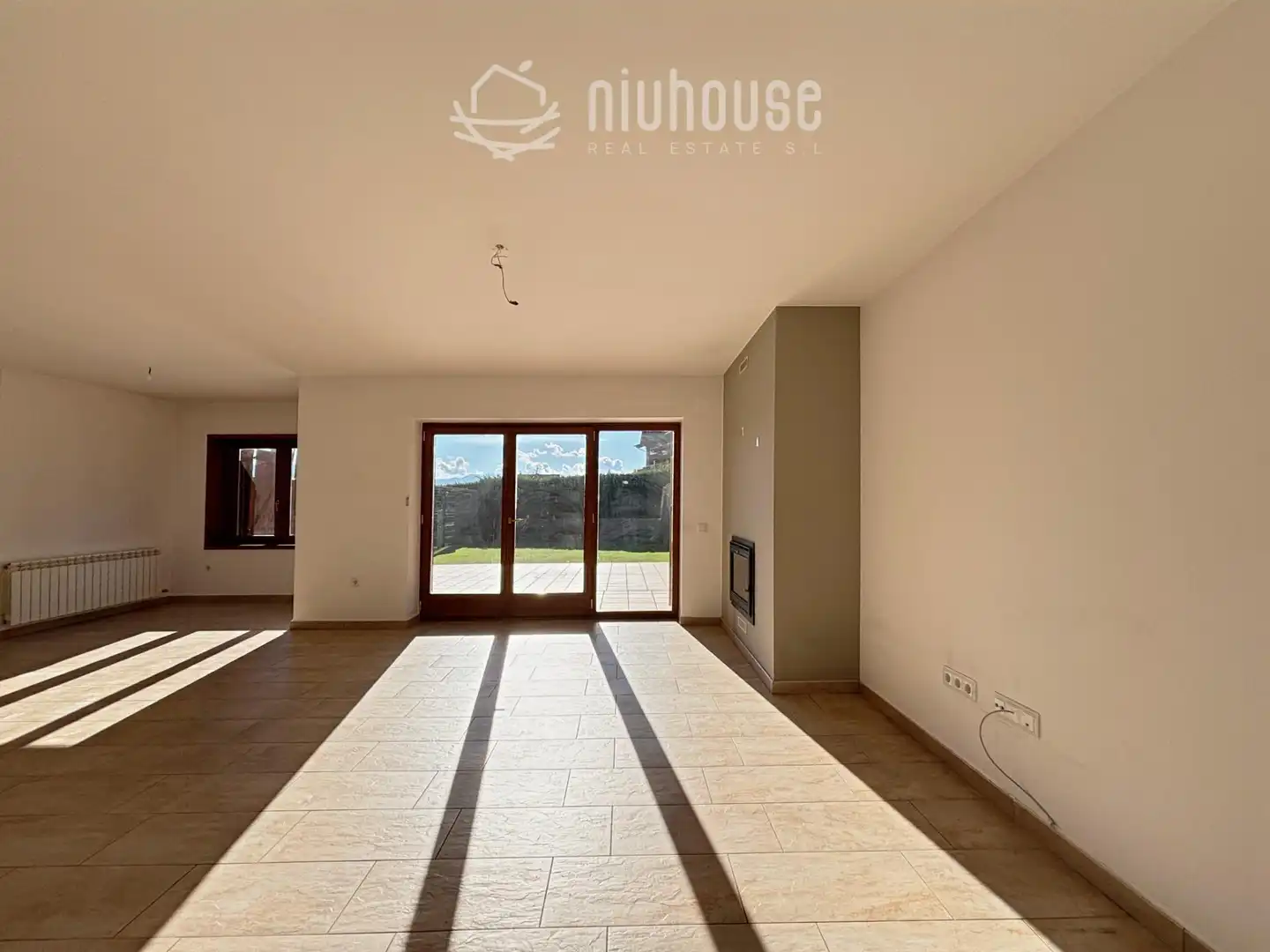 Sala d'estar de Casa adosada en venda en Puigcerdà, Girona