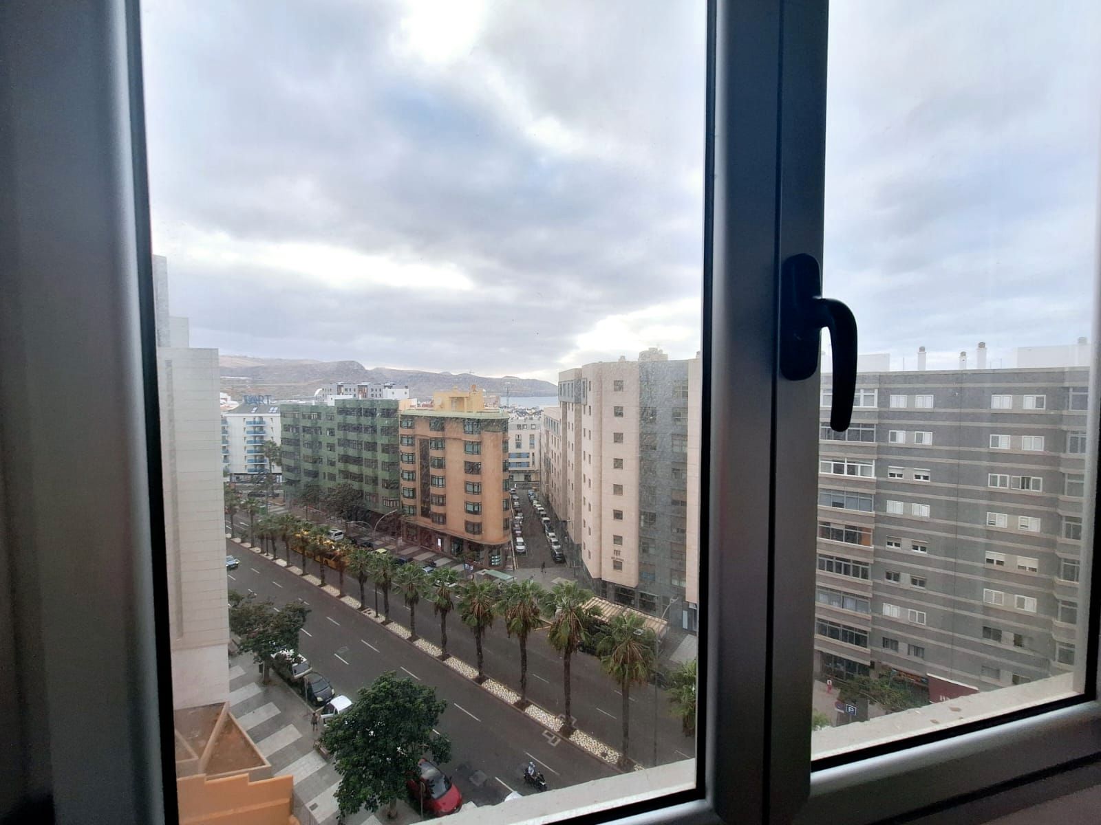 Vista exterior de Pis en venda en Las Palmas de Gran Canaria amb Balcó