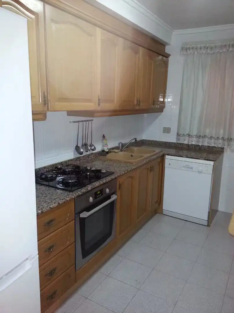 Cocina de Piso de alquiler en Sagunto / Sagunt con Aire acondicionado, Amueblado y Horno