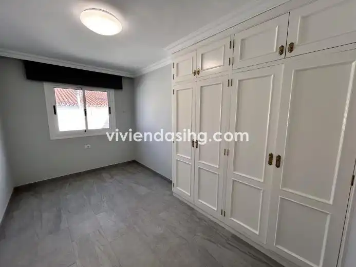 Dormitori de Casa o xalet en venda en Los Realejos amb Terrassa i Traster