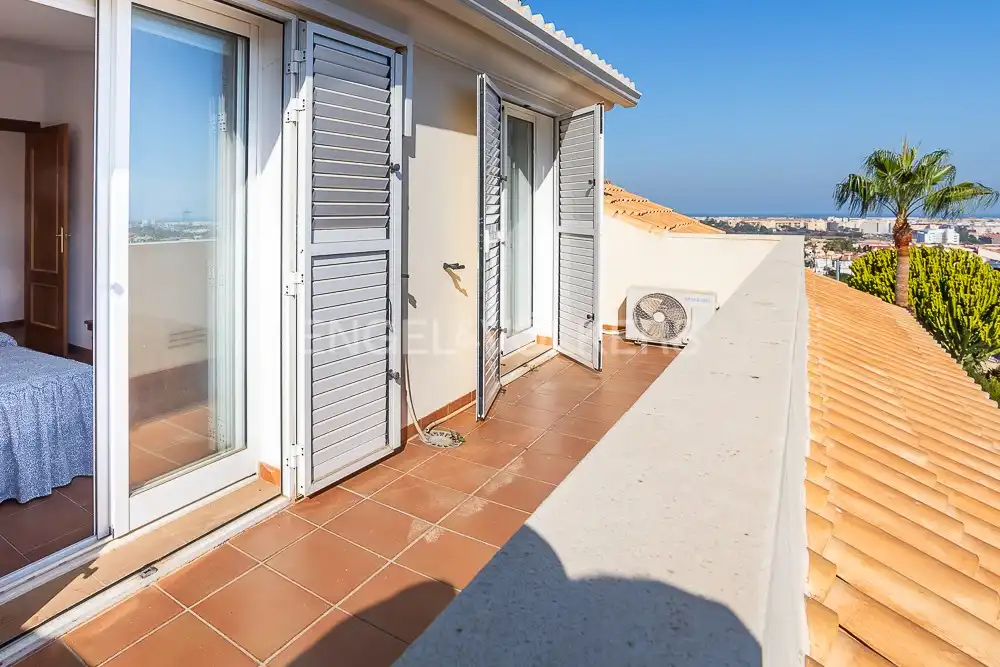 Balcony of Houses for sale in Dénia  with Air Conditioner, Heating and Private garden
