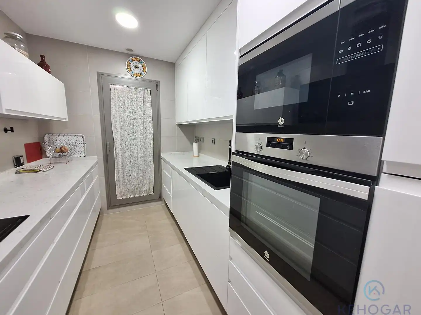 Piso con piscina en venta en Entrenúcleos, imagen 17