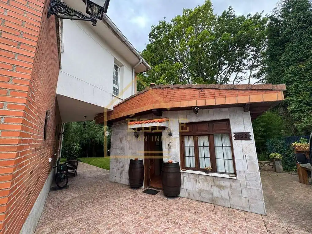 Exterior view of Houses for sale in Castro-Urdiales  with Air Conditioner, Heating and Storage room