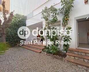 Exterior view of Single-family semi-detached for sale in Sant Pere de Ribes  with Air Conditioner, Private garden and Balcony