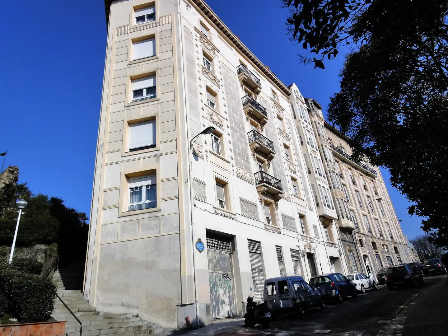 Vista exterior de Dúplex en venta en Begoña - Santutxu