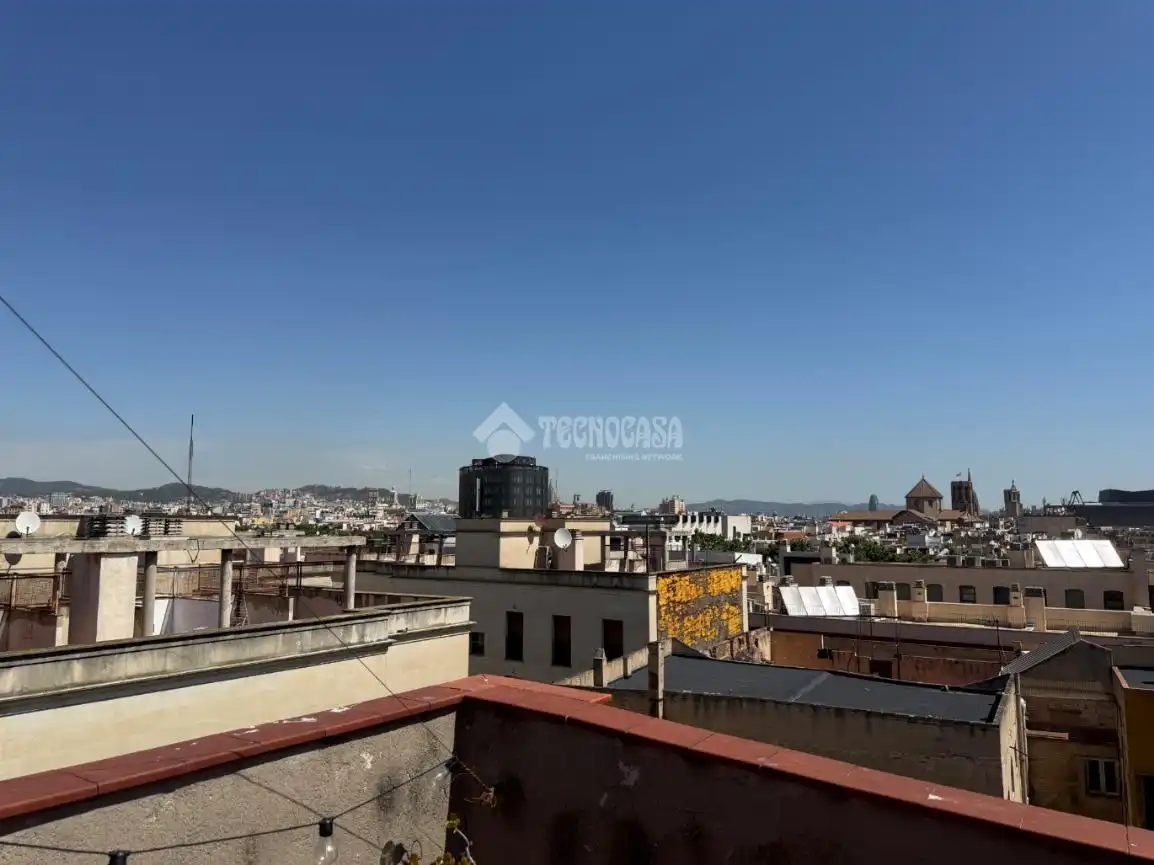 Vista exterior de Piso en venta en Barcelona