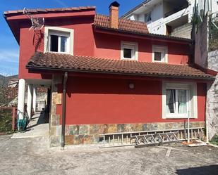 Vista exterior de Casa o xalet en venda en Aller amb Calefacció, Parquet i Terrassa