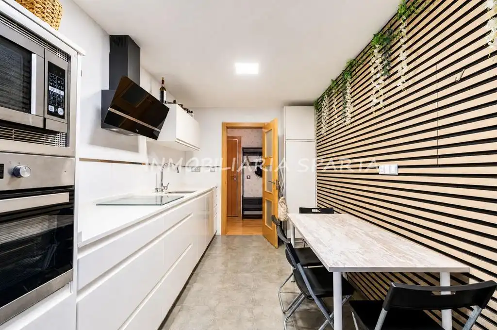 Wohnung mit Pool zum Verkauf in Calle Presidente Adolfo Suárez 1, imagen 22