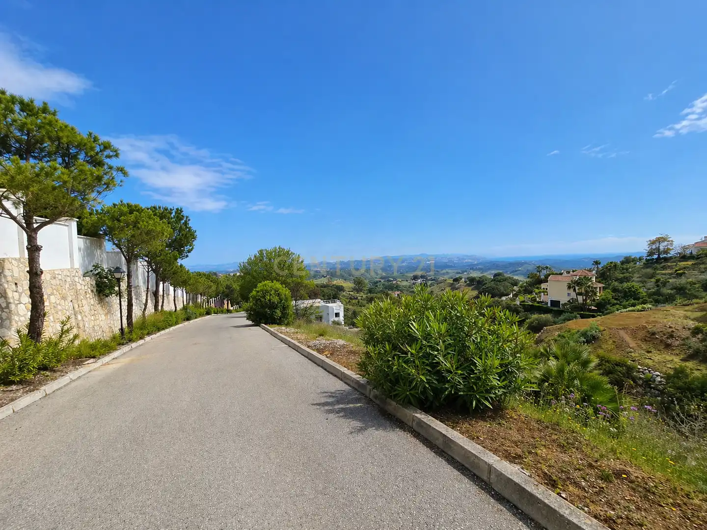Terreni e lotti in vendita a Urbanización Pueblo Valtocado, 204, Mijas, Spain