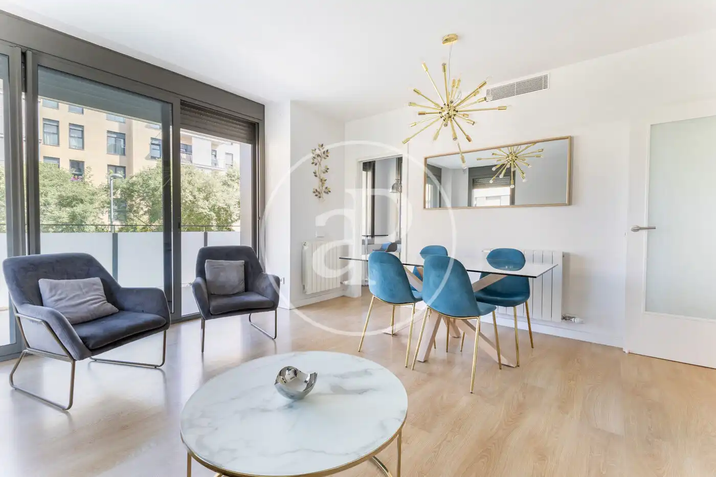 Vista exterior de Pis en venda en Sant Cugat del Vallès amb Aire condicionat, Jardí privat i Terrassa