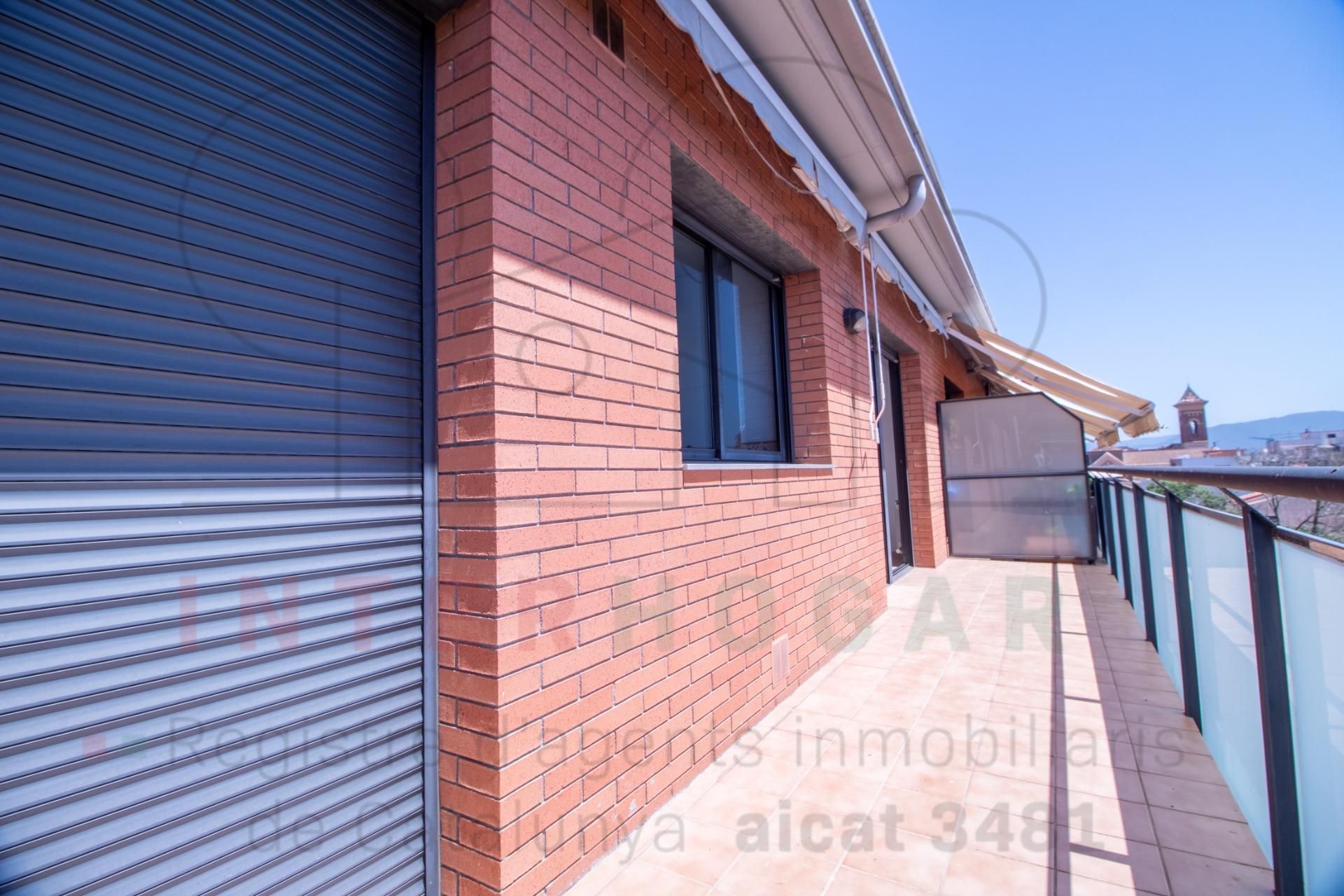 Vista exterior de Pis de lloguer en Cerdanyola del Vallès