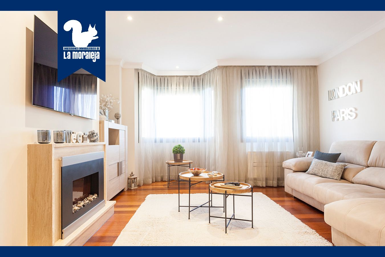 Living room of Flat to rent in La Moraleja  with Air Conditioner, Heating and Parquet flooring