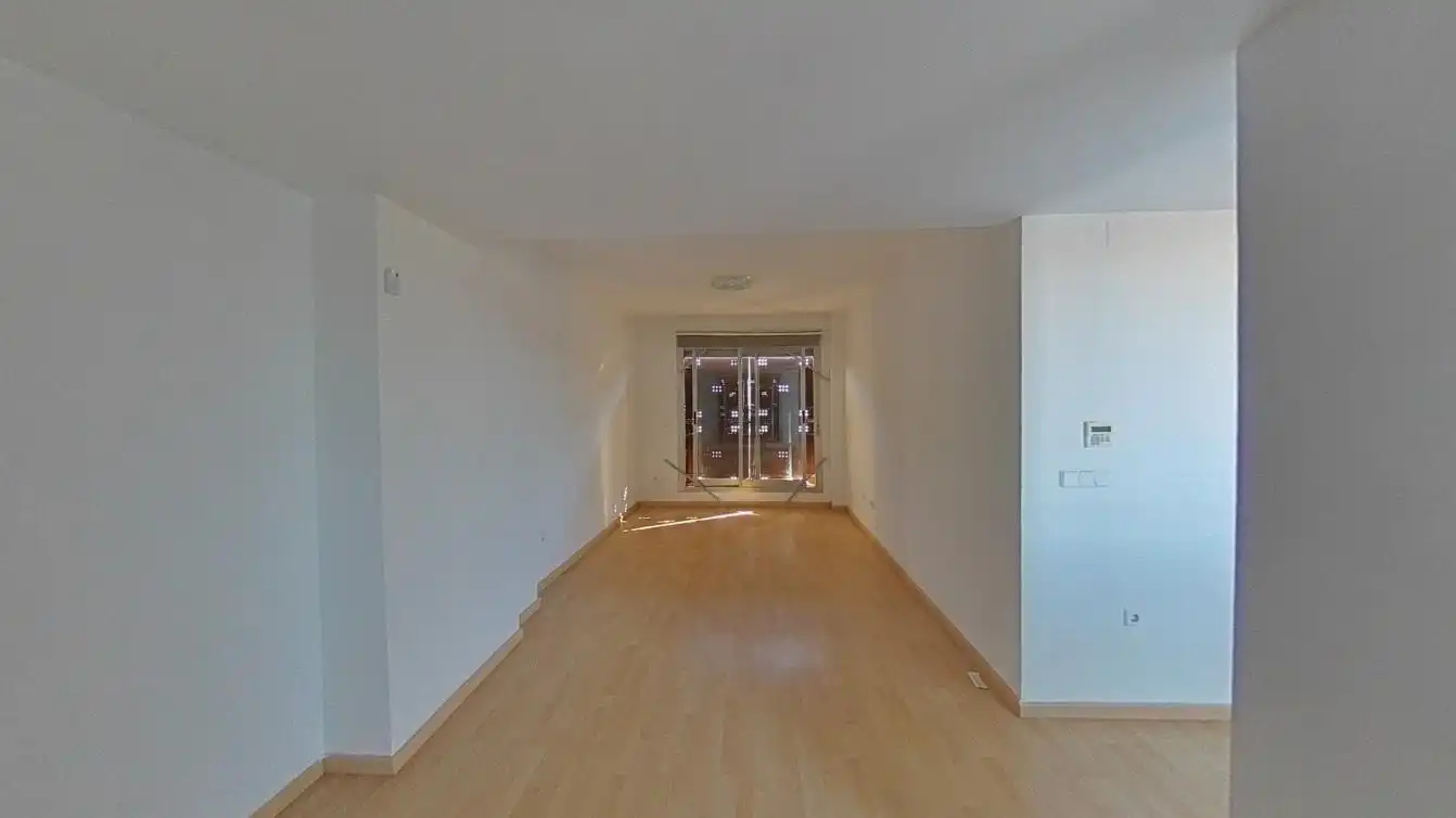 Dúplex en venta en Torrent con Piscina
