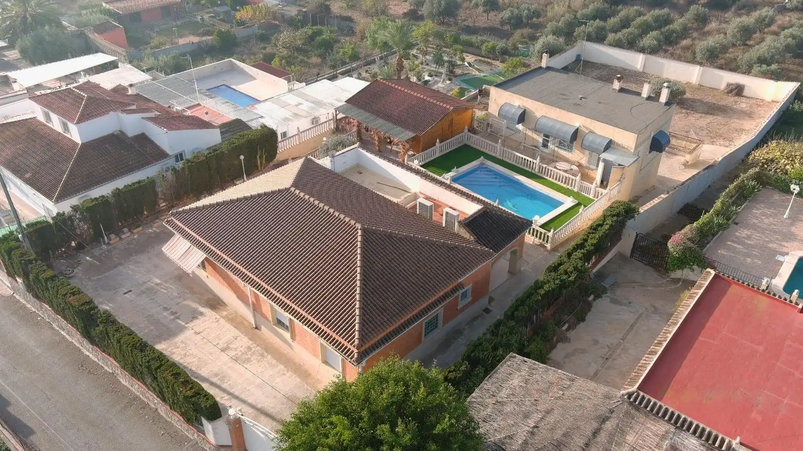Vista exterior de Casa o xalet en venda en Albatera amb Aire condicionat, Calefacció i Jardí privat