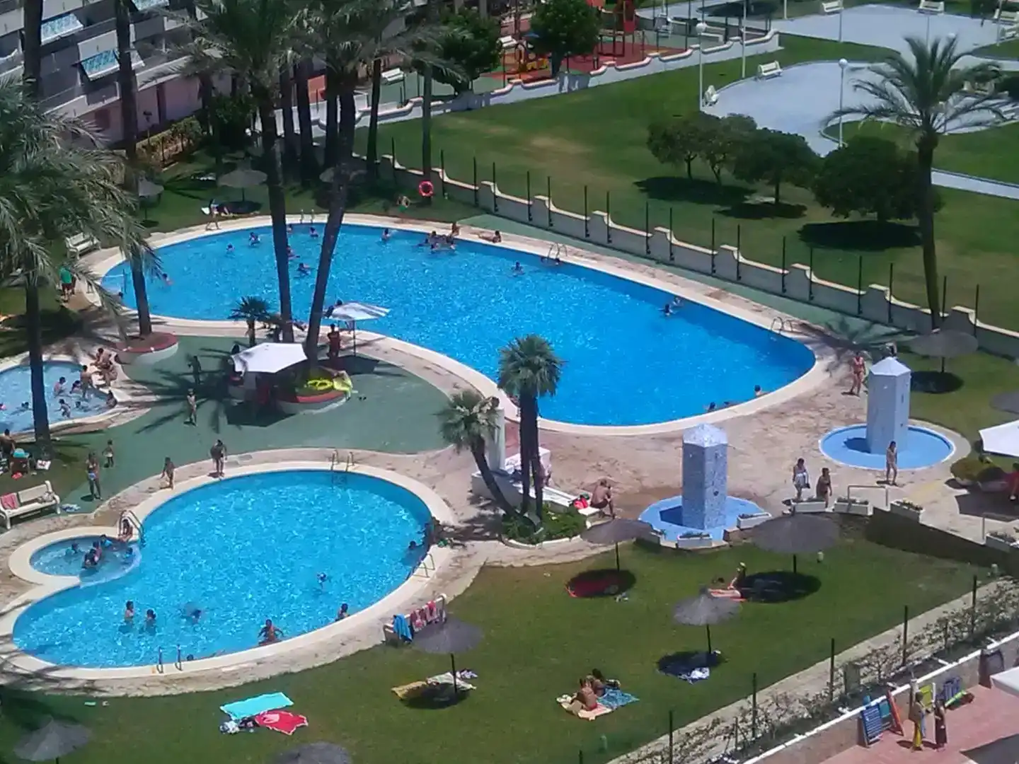 Piscina de Apartamento de alquiler en Cullera con Piscina y Balcón