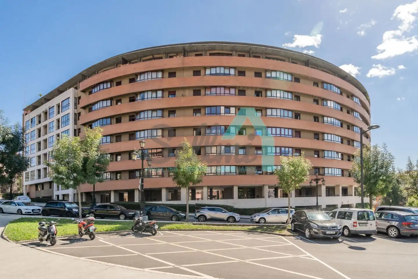 Vista exterior de Piso de alquiler en Oviedo  con Calefacción, Parquet y Terraza