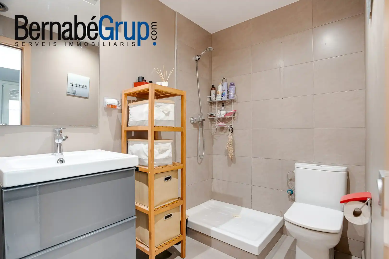 Badezimmer von Wohnung zum Verkauf in Les Franqueses del Vallès mit Klimaanlage, Heizung und Privatgarten