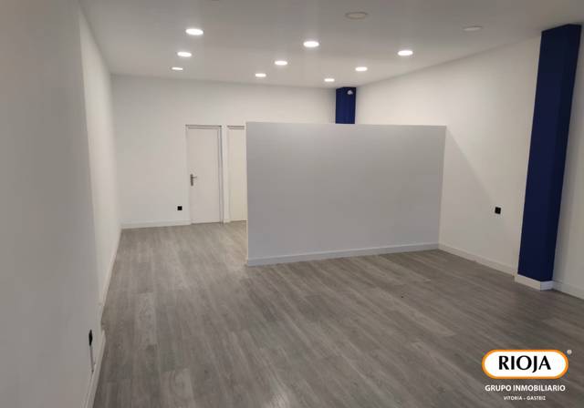 Local comercial en Alquiler en Avenida Santiago en Santiago - Arana