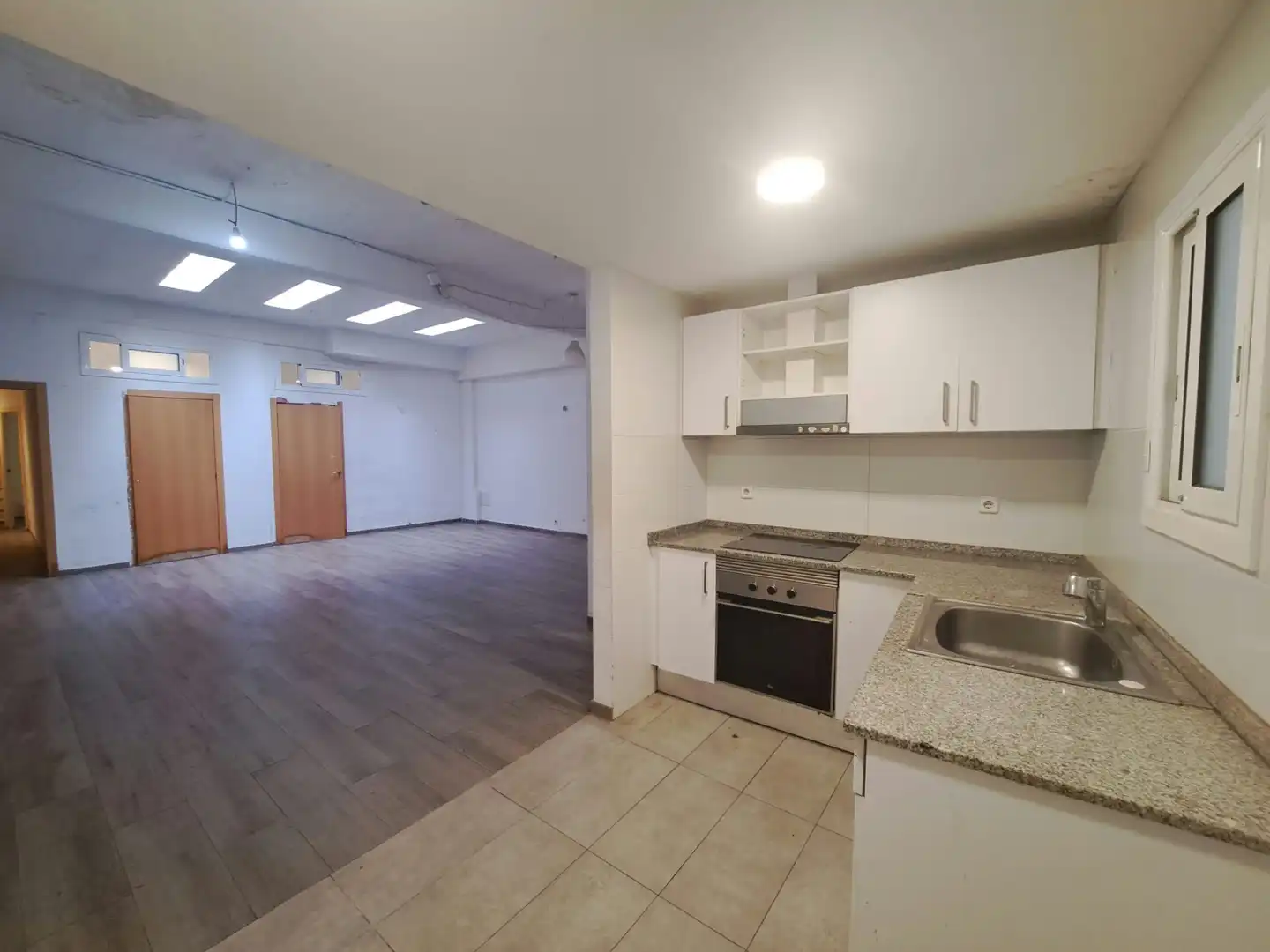 Cocina de Local en venta en Horta - Guinardó