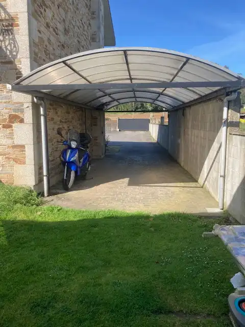 Parking de Casa o chalet en venta en Carballo con Calefacción, Jardín privado y Parquet