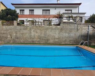 Piscina de Casa o xalet en venda en Riells i Viabrea amb Calefacció, Jardí privat i Piscina