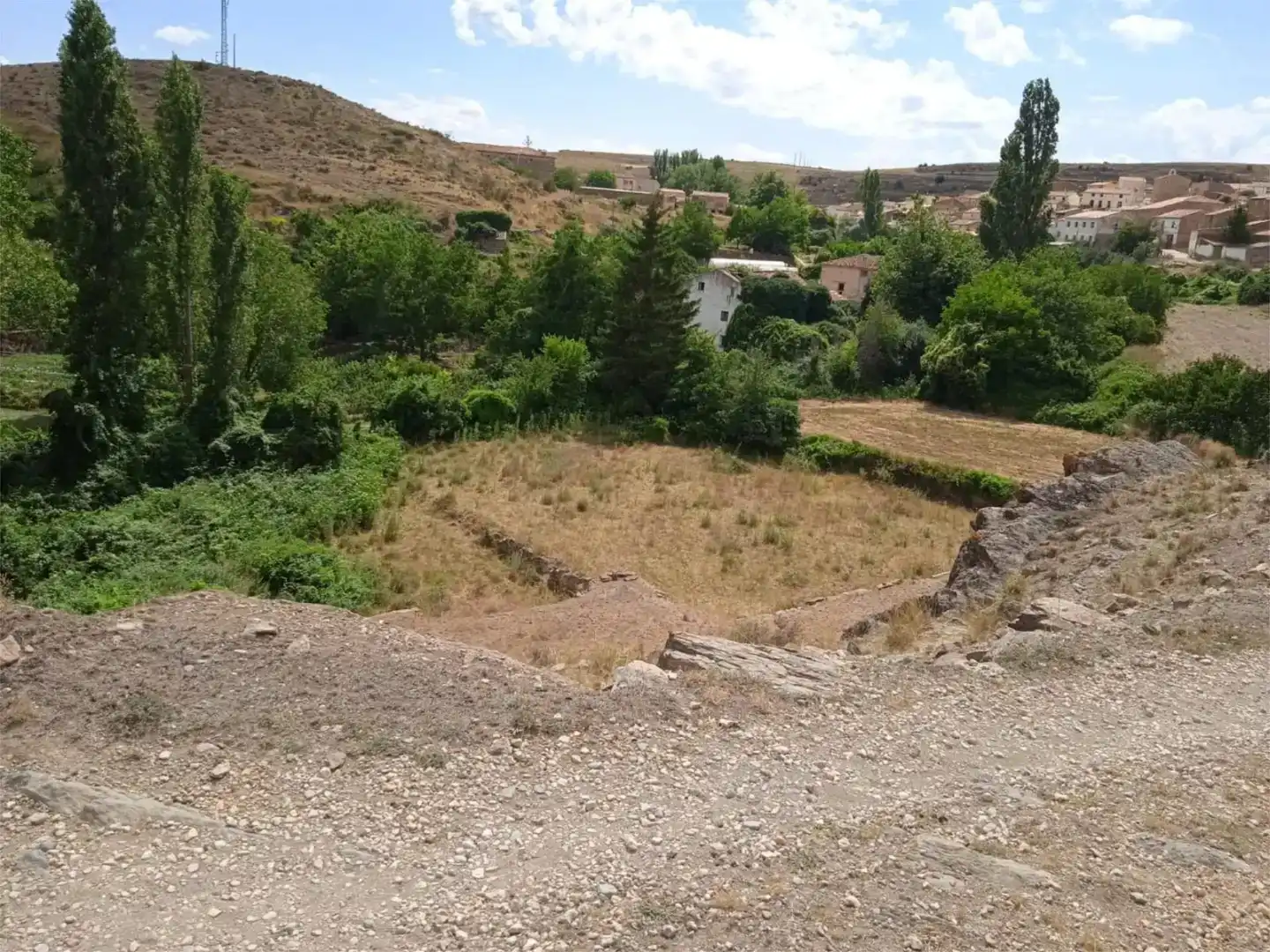 Finca rústica en venda en Dévanos amb Jardí privat