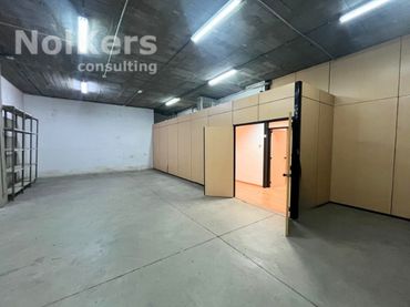 Nave industrial en alquiler en Almeda - El Corte Inglés