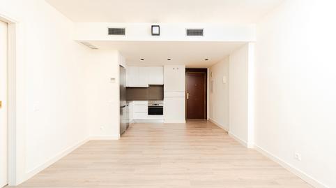 Photo 3 of Flat to rent in Vicente Morales, 3, Conde Orgaz - Piovera,  Madrid Capital