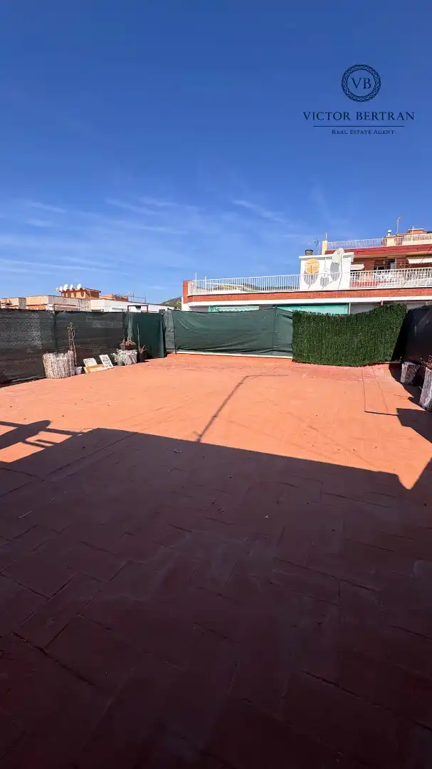 Terraza de Ático en venta en Premià de Mar con Calefacción, Parquet y Terraza