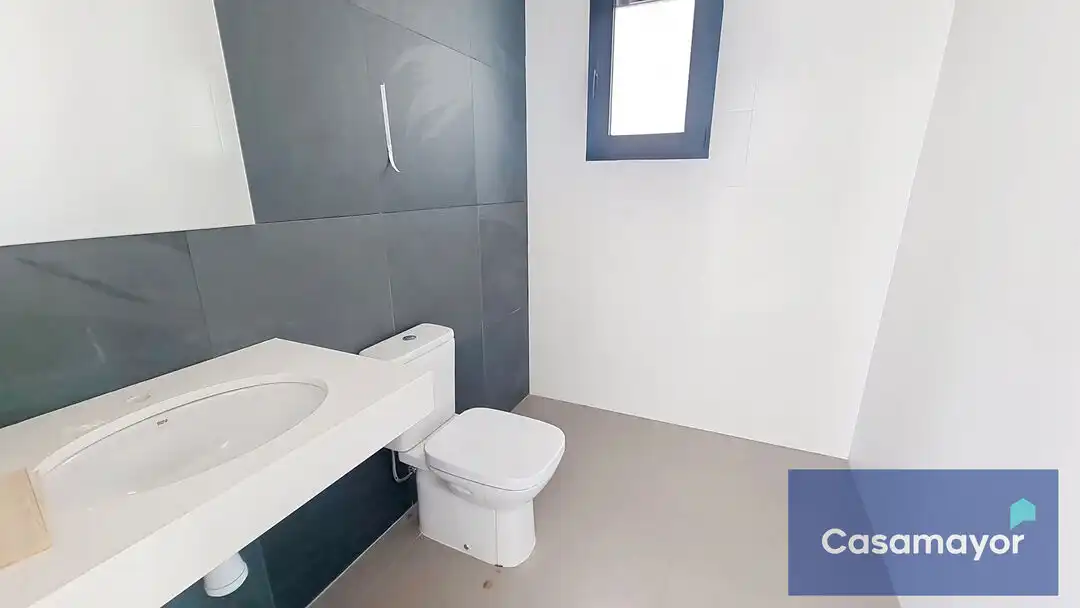 Badezimmer von Gebäude zur Miete in Alicante / Alacant