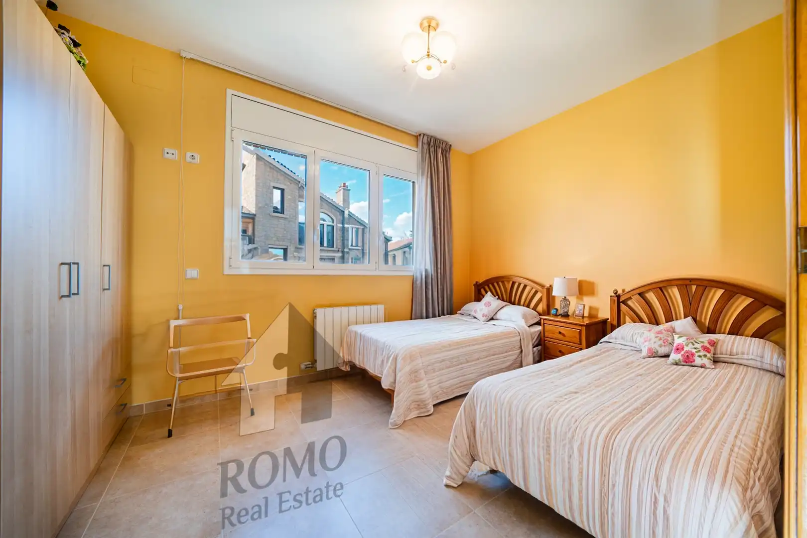 Habitación de Casa o chalet en venta en Santa Perpètua de Mogoda con Aire acondicionado, Calefacción y Terraza