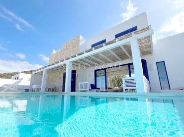 Casa amb piscina en venda a Calle Melilla