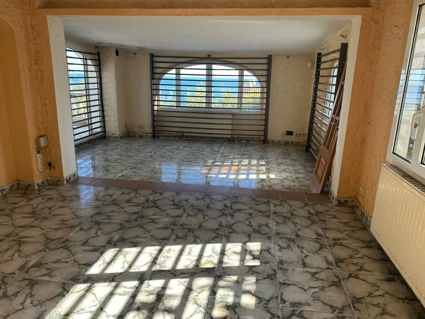 Villa mit Pool zum Verkauf in Carrer Ribagorça, imagen 2