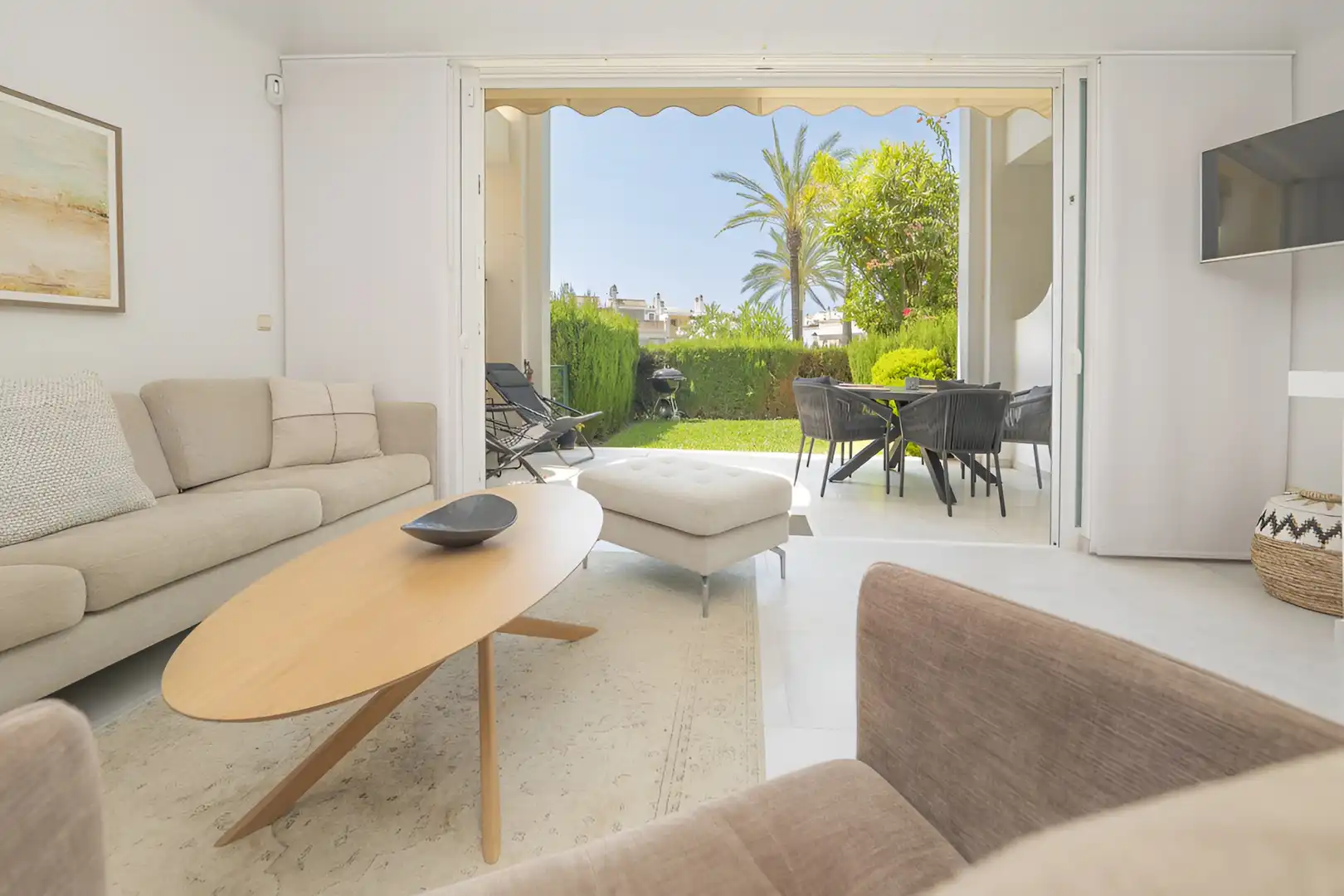 Semi-detached house with pool for sale in Río Real - Los Monteros, imagen 6