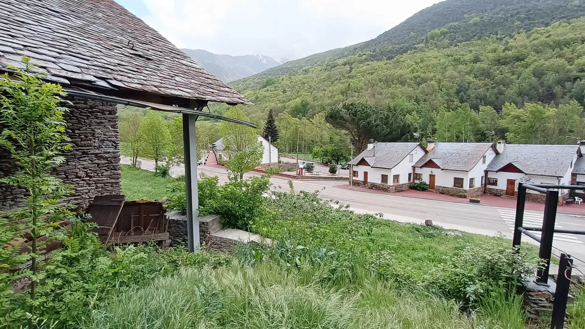 Vista exterior de Finca rústica en venta en Alins con Jardín privado