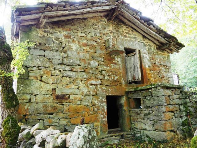 Casa-chalet en Venta en lugar rioseco, 28 en Espinosa de los Monteros