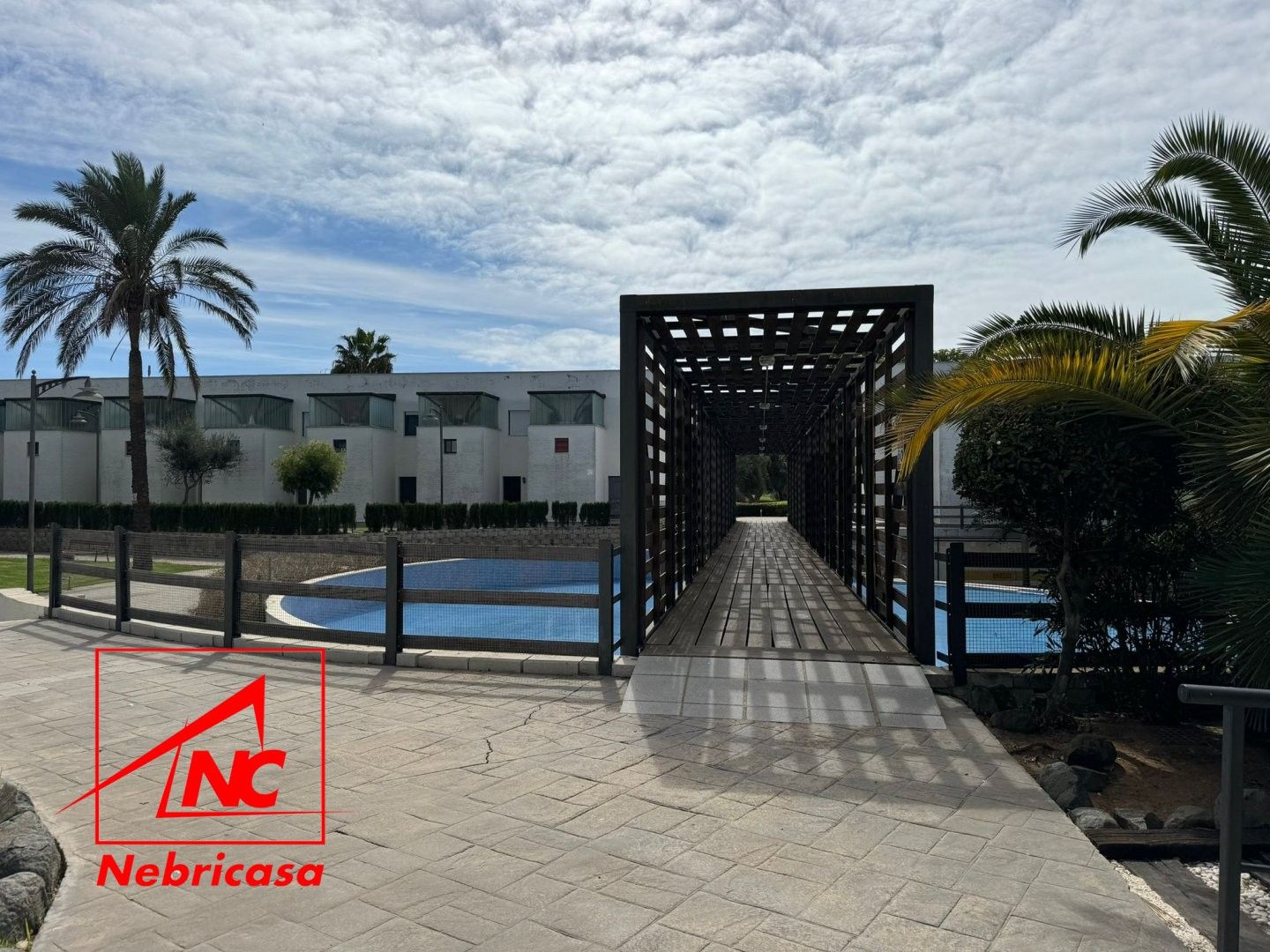 Exterior view of Flat for sale in Rota  with Air Conditioner and Swimming Pool
