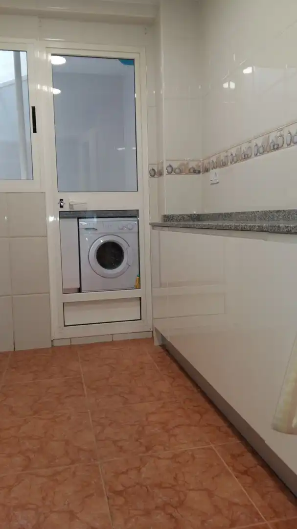 Cuina de Pis de lloguer en Valencia amb Terrassa, Moblat i Balcó