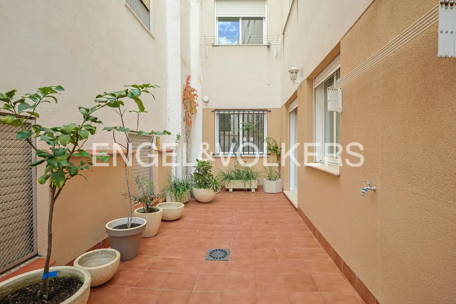 Terraza de Piso en venta en Navajas con Calefacción, Terraza y Amueblado