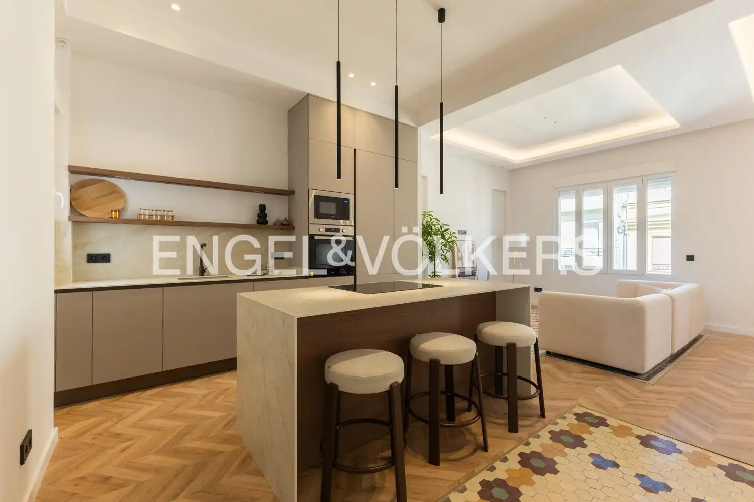 Flat with terrace for sale in Carrer de Borriana, imagen 2