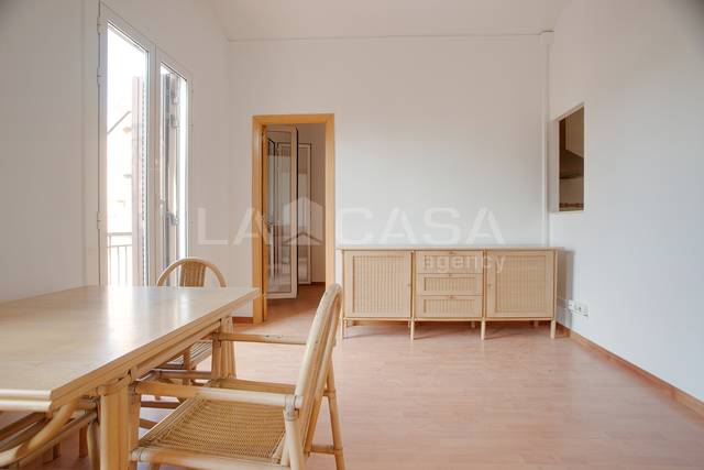 Piso en Venta en El Camp de l'Arpa del Clot