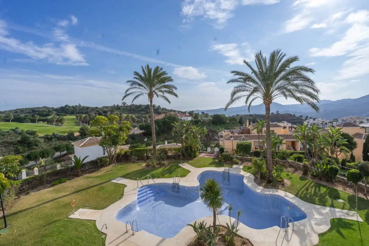 Vista exterior de Pis de lloguer en Alhaurín Golf 